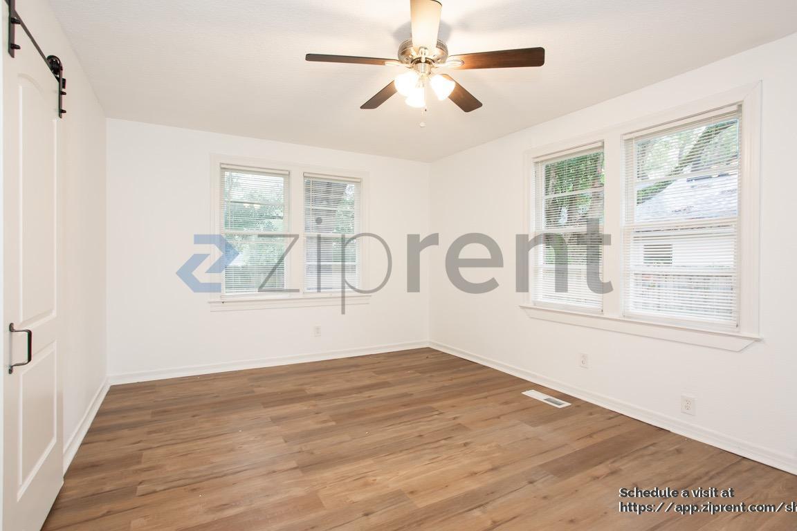 Building Photo - 819 McDuff Ave S