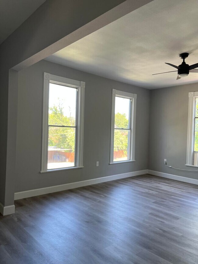 Building Photo - 2624 N 17th St