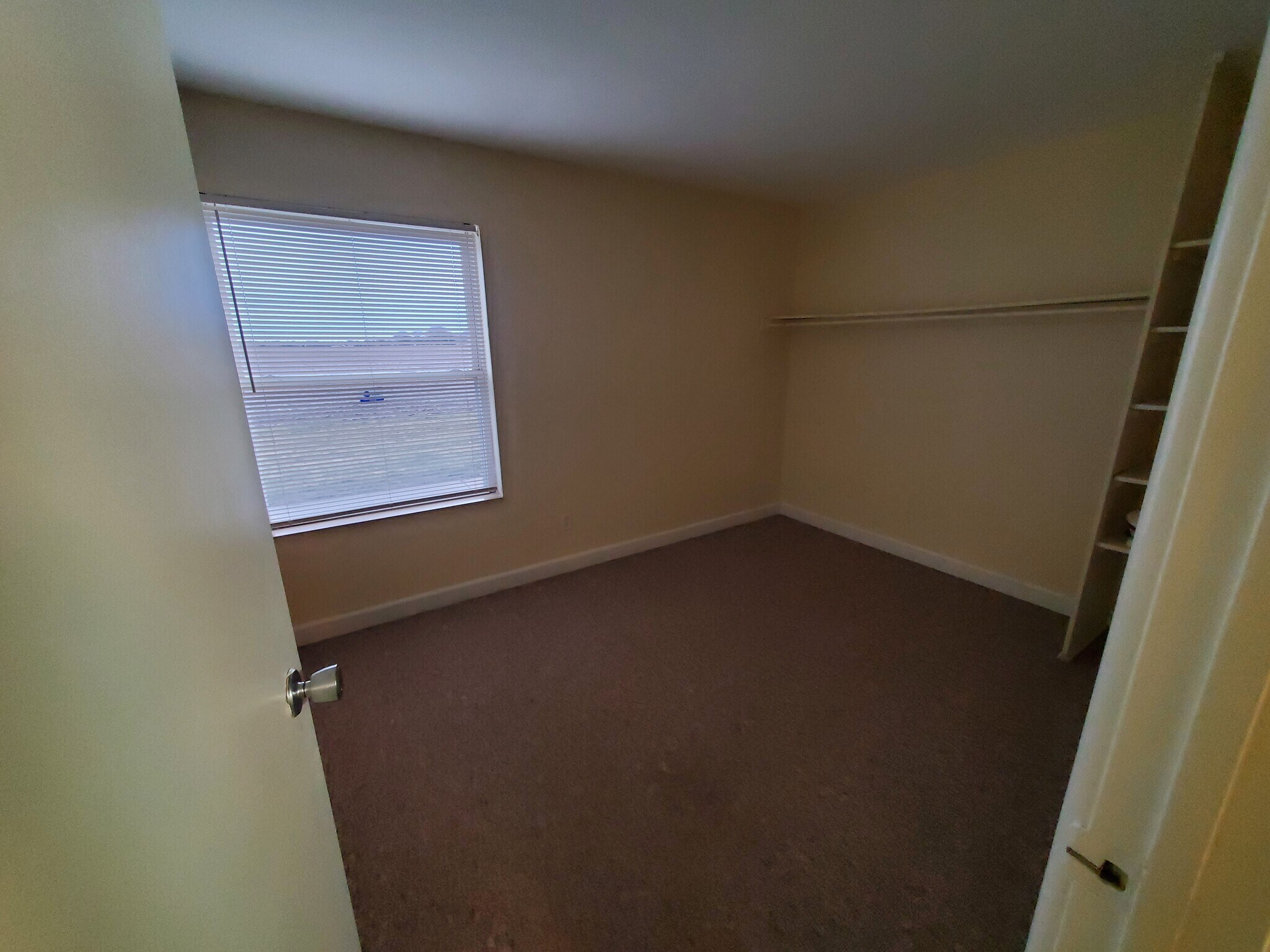 Building Photo - 1532 Hobson Dr