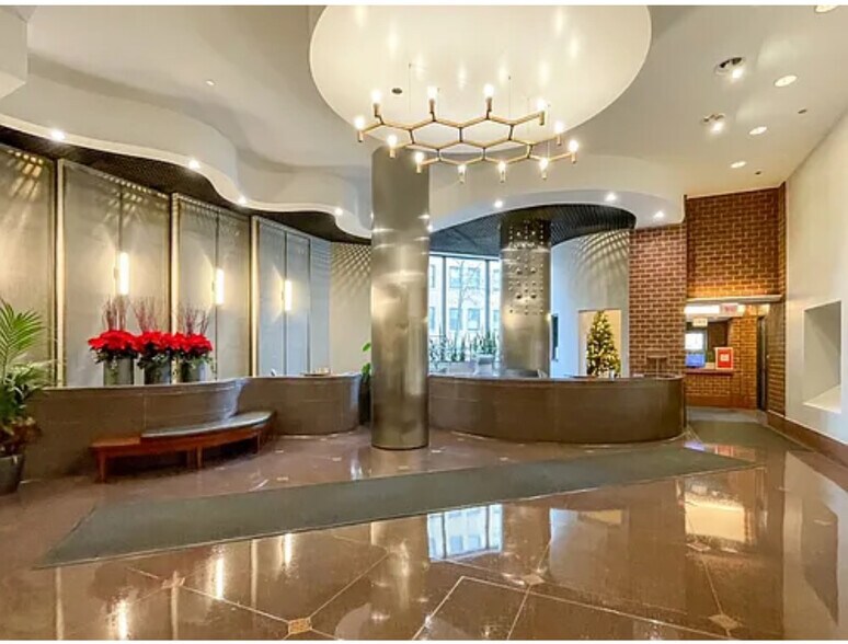 Building Photo - 3660 N Lake Shore Dr