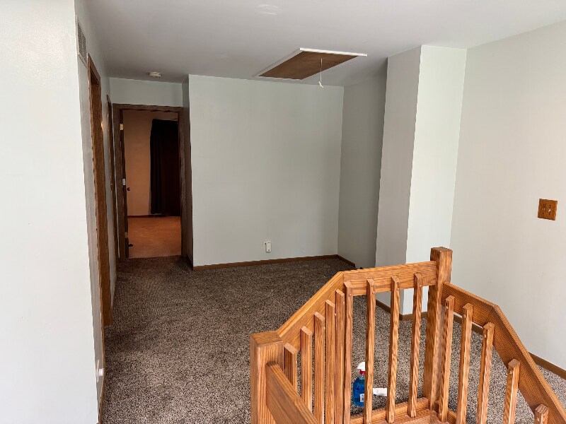 Building Photo - 1407 Oak Leaf Ln