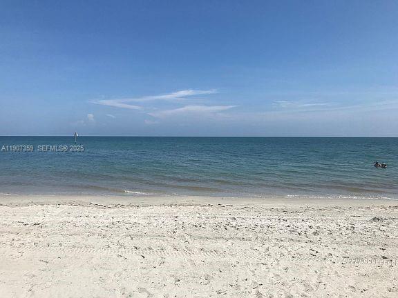 Building Photo - 881 Ocean Dr