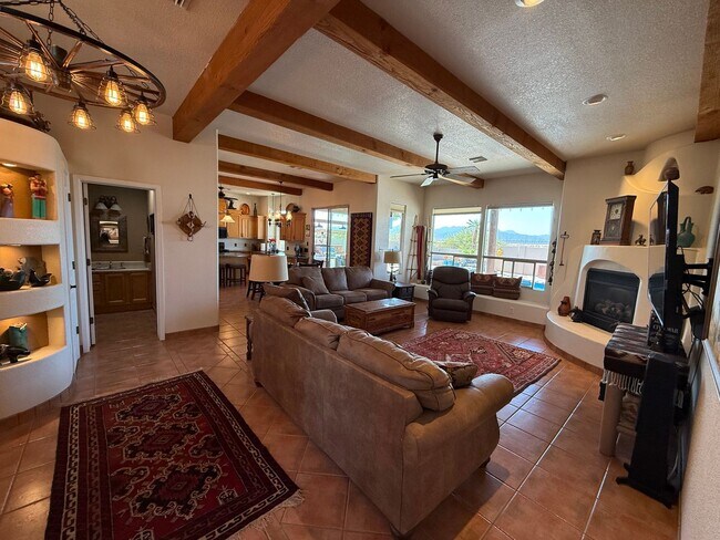 Building Photo - Gorgeous Furnished Pool/Spa Home with spectacular views
