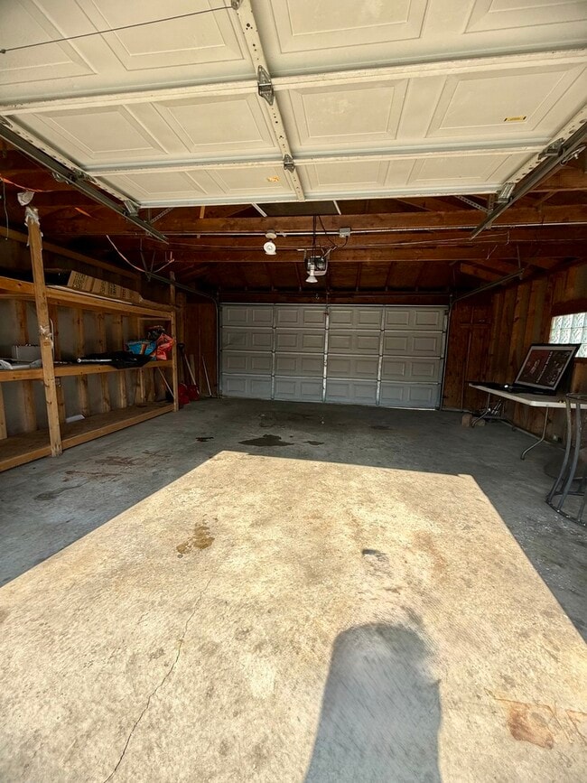 Building Photo - 6436 S Lamon Ave