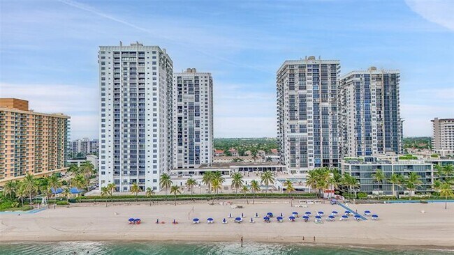 Building Photo - 2301 S Ocean Dr