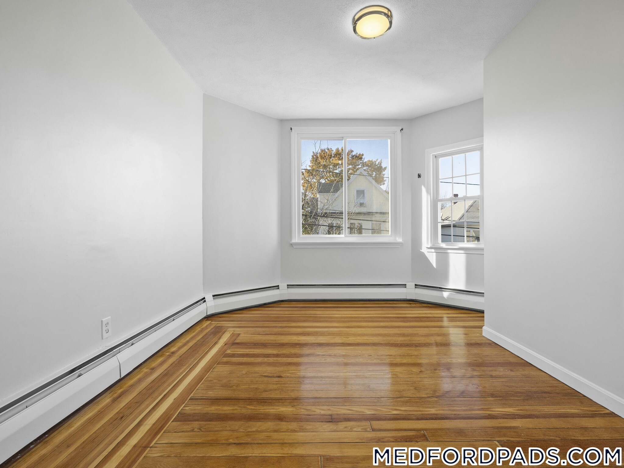 Building Photo - 42 William St