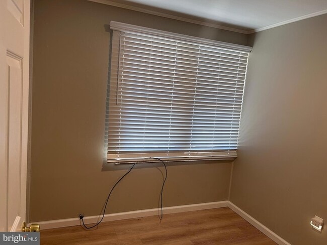 Building Photo - 145 Wilson St