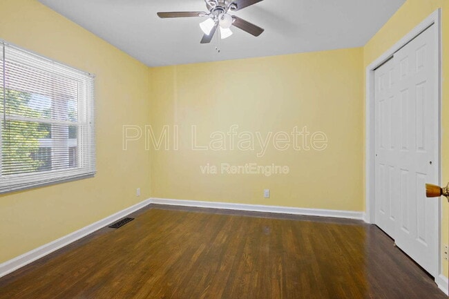Building Photo - 2241 Indian Trail Dr