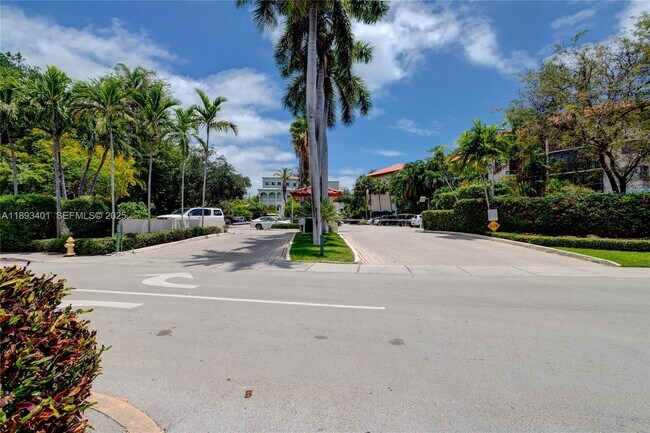 Building Photo - 55 Ocean Ln Dr