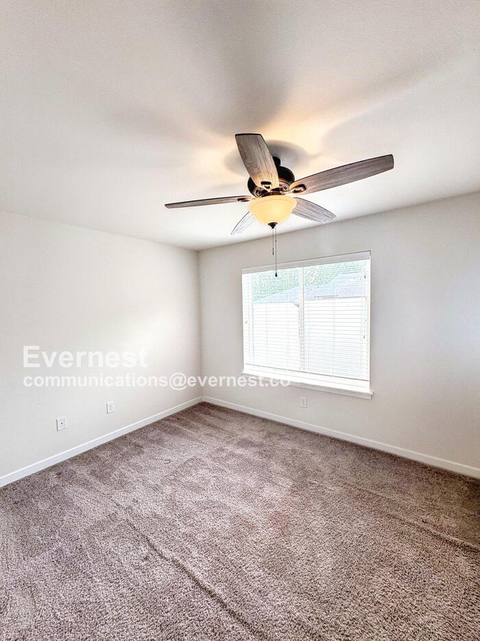 Building Photo - 19403 7th Ave W