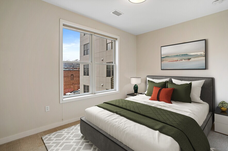 Bedroom with Bonus Office Space - 1350 Maryland Ave NE