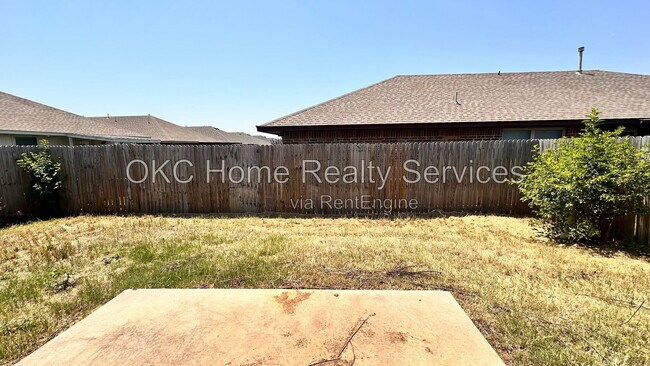 Building Photo - 3609 Green Apple Pl