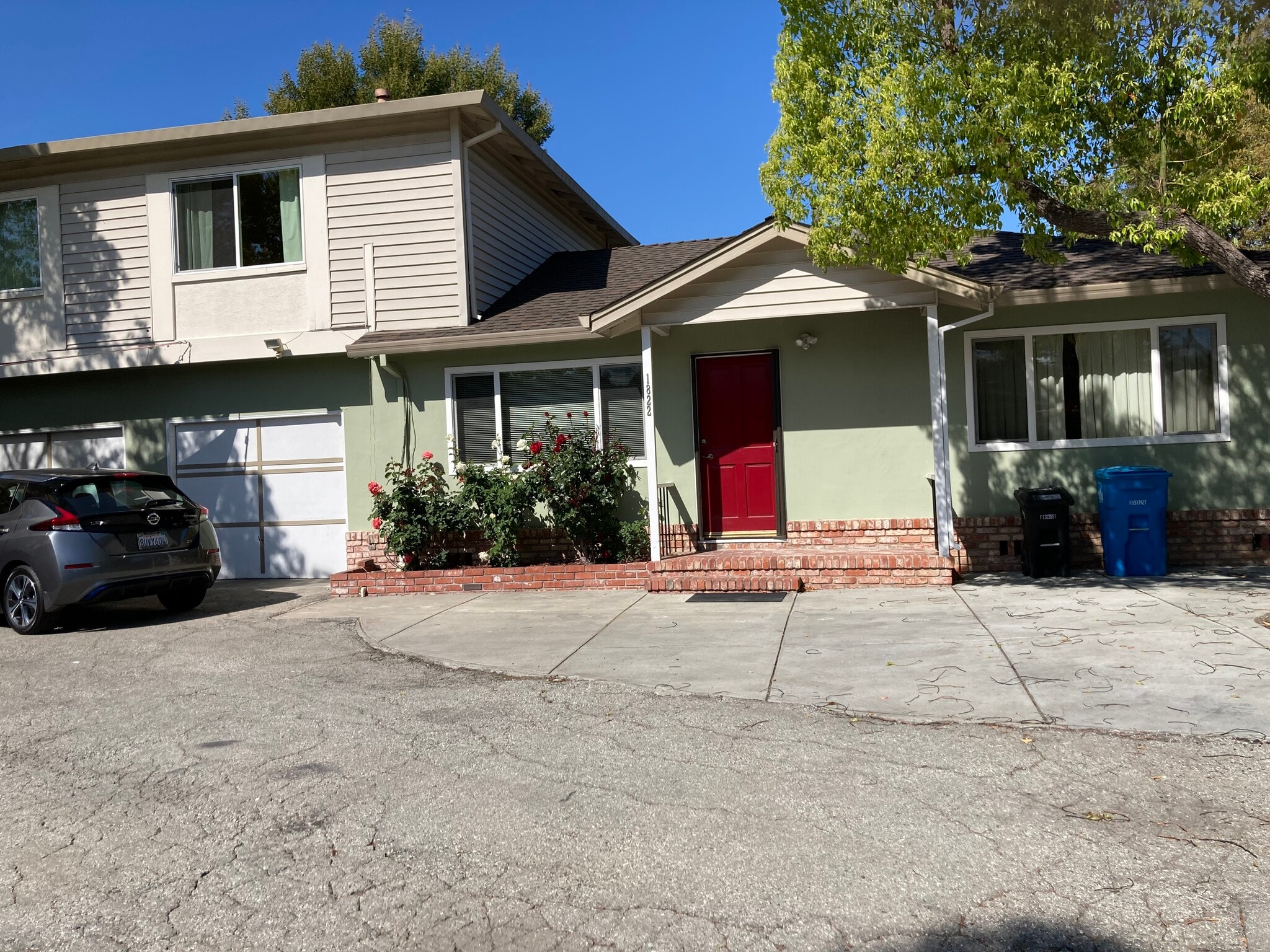 Front of apartment - 1822 Roosevelt Ave