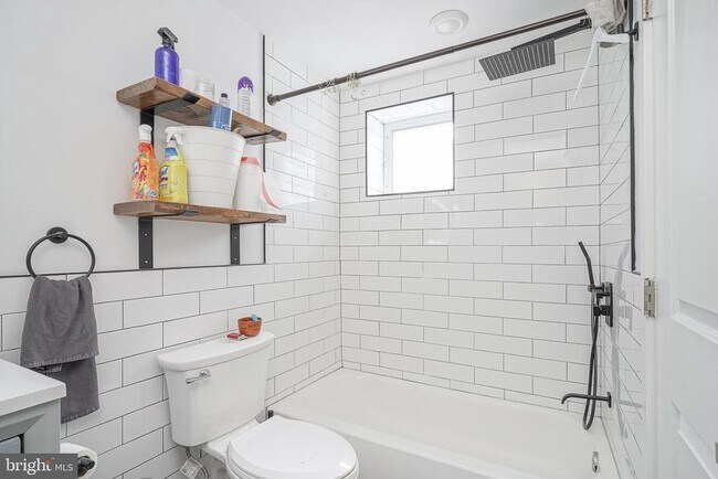 Building Photo - 1315 N 23rd St
