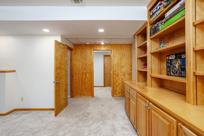 Building Photo - 4718 Wildflower Ct