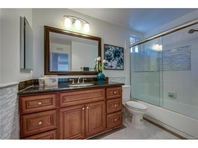 Building Photo - 11 Davis