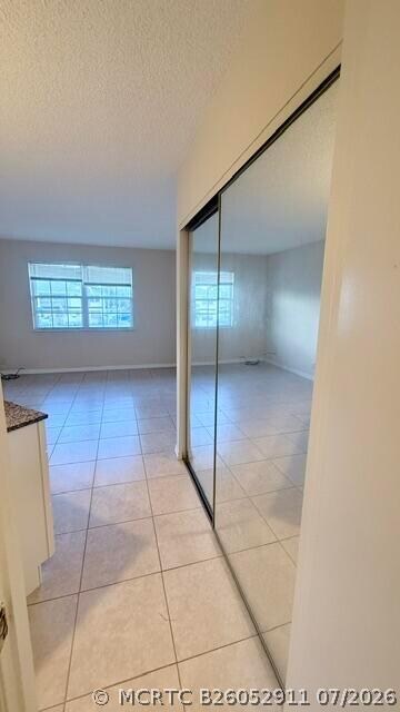 Building Photo - 1520 SE Royal Green Cir