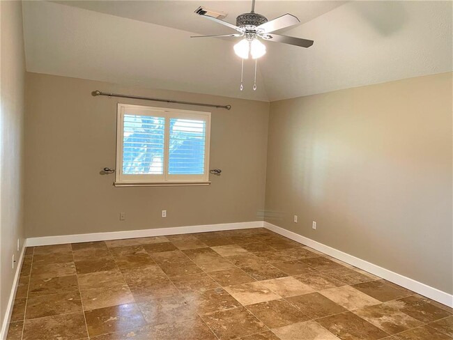 Building Photo - 15122 Red Cedar Cove Ln