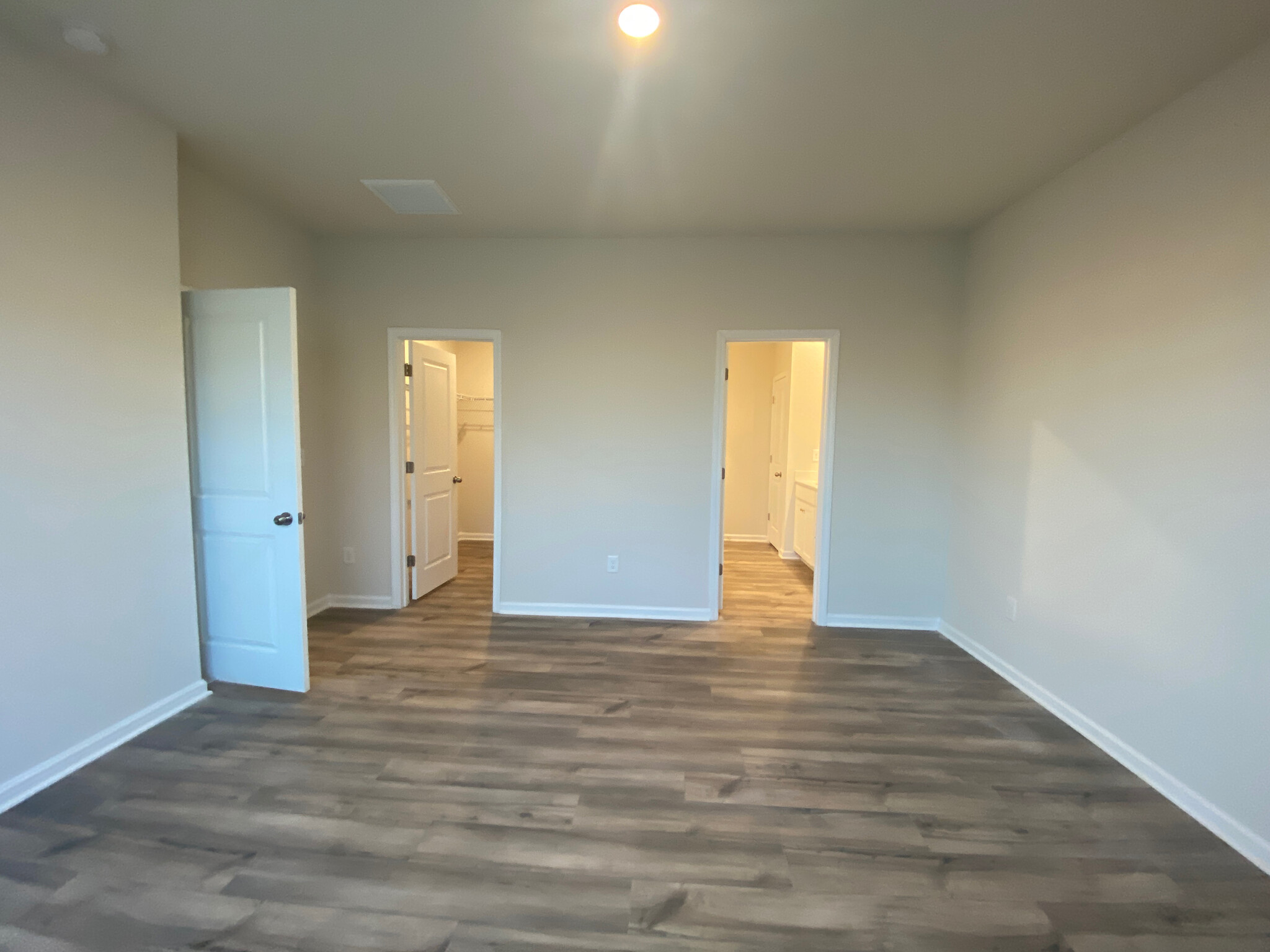 Building Photo - Room in Townhome on Cottage Crest Ln