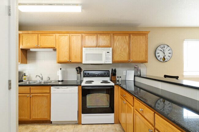 Building Photo - 1401 Sundance Dr