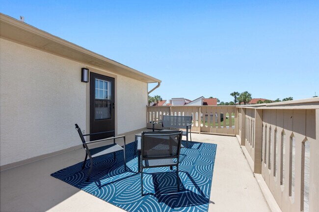 Building Photo - 17462 Front Beach Rd