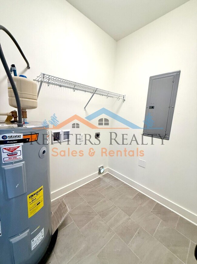 Building Photo - Charming Newer Construction Home with Garage & Fenced Yard