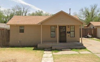 Building Photo - 2425 22nd Pl