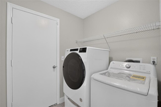 Building Photo - 1434 Hatcher Loop Dr