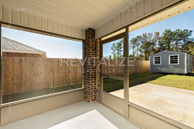 Building Photo - Only $1500 for First Month's Rent!!! Smart 4 Bd / 2 Ba Home in West Mobile Gated Community