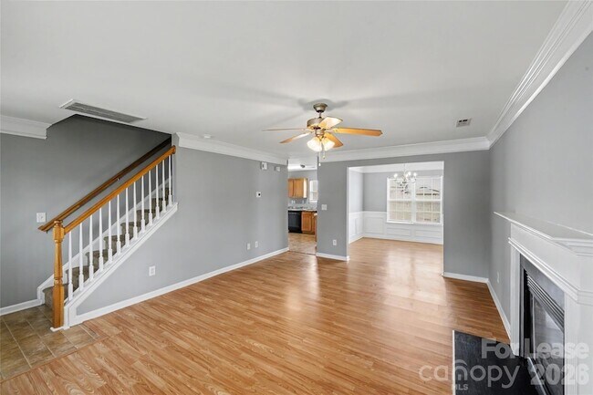 Building Photo - 10521 Barvas St