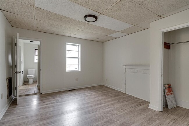 Building Photo - 555 Dodson Ave