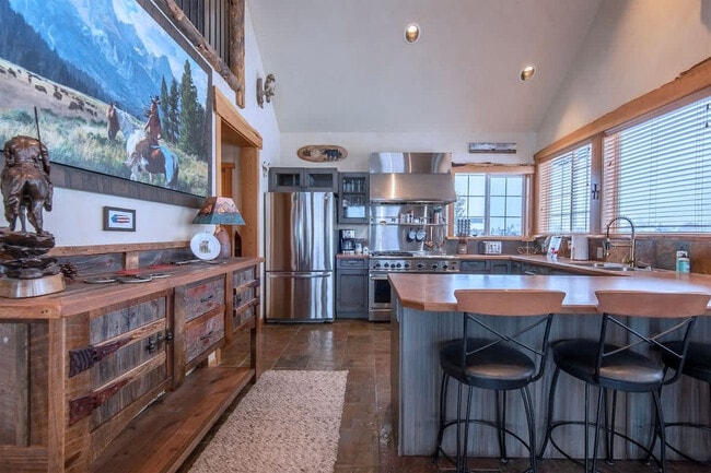 Building Photo - 2862 Grand Teton Rd