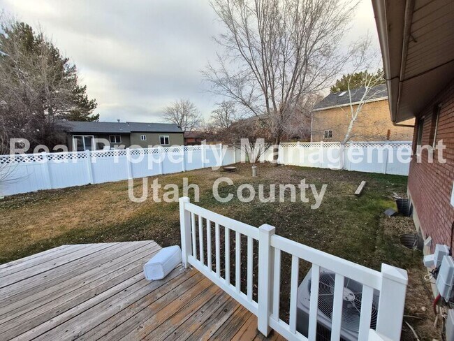 Building Photo - 75 E 1864 S St