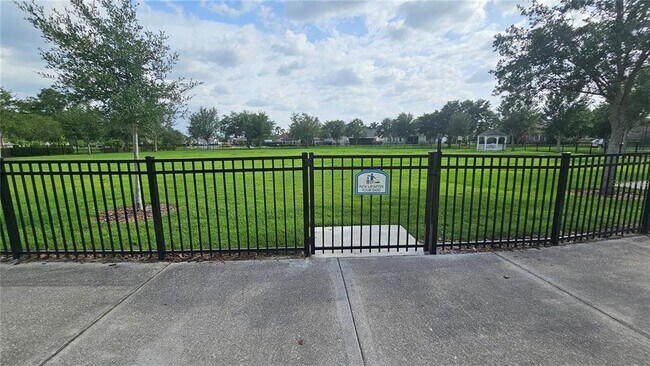 Building Photo - 2528 Ladoga Dr