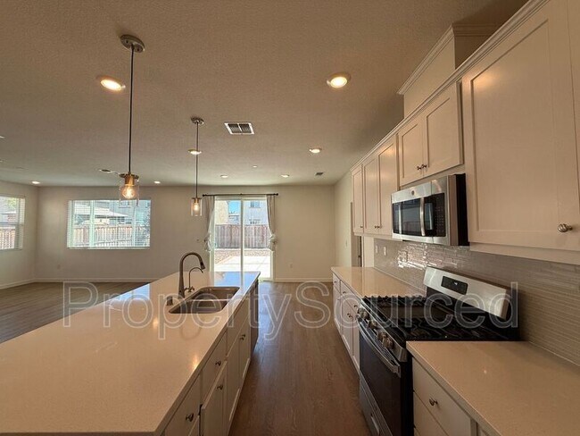 Building Photo - 754 Shearwater Rd