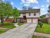 Building Photo - 430 Redway Ln