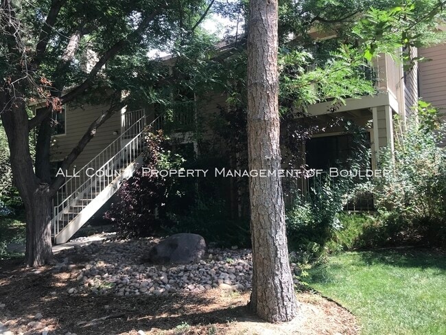 Building Photo - 4811 White Rock Cir