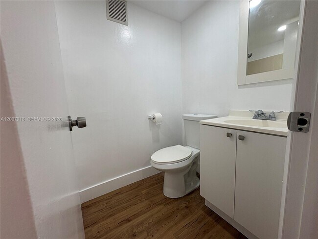 Building Photo - 3251 NW 102nd Terrace