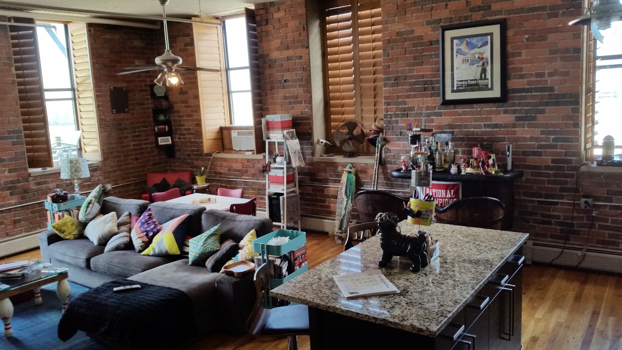 Open floor plan - 2261 Blake Street