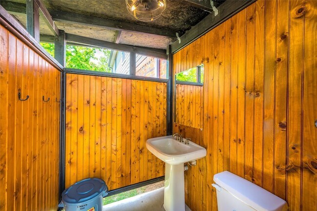 Building Photo - 29518 Timber Trail St