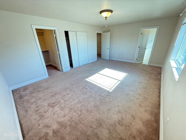 Building Photo - 7116 W Mead Ave