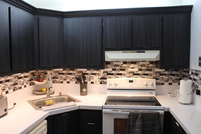 Building Photo - 4961 Sable Pine Cir