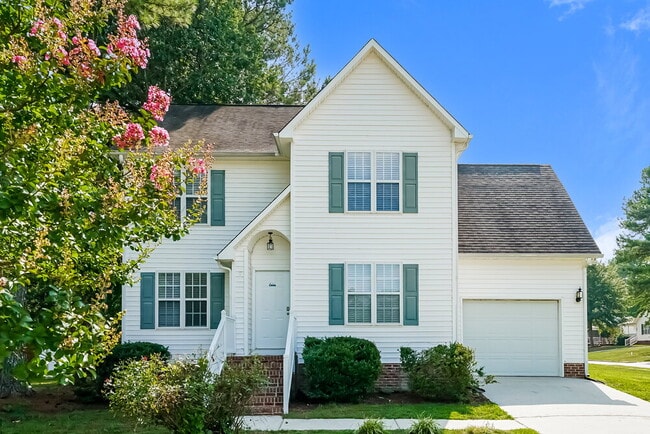 Building Photo - 102 Westwood Pl