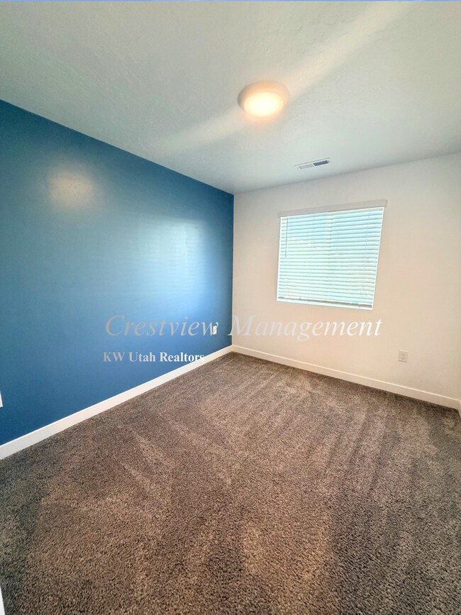 Building Photo - 2803 N Airmen Ave