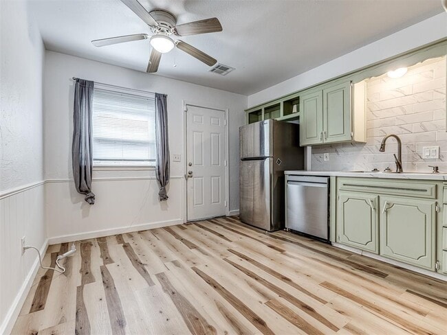 Building Photo - 225 NW 80th St