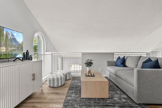 Building Photo - 11 Wild Horse Loop