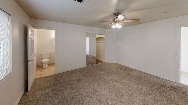 Building Photo - 5775 Baja Dr