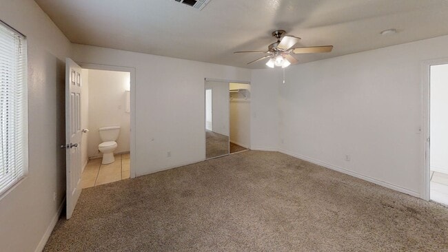 Building Photo - Large Bedrooms! 6 Parking Spaces (Lease ou...