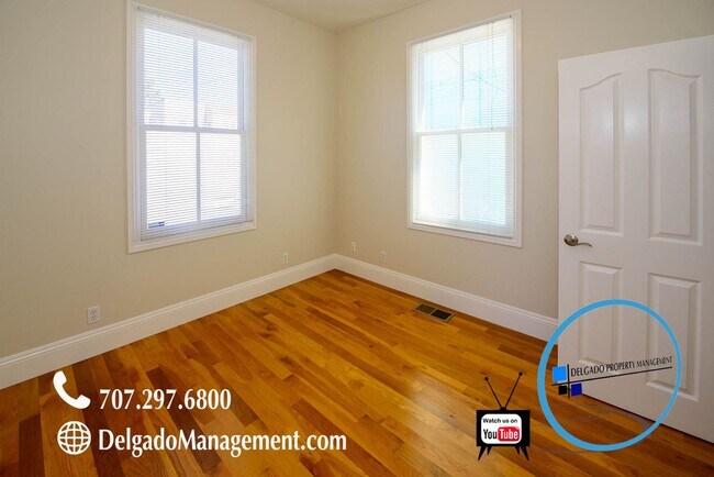 Building Photo - Vallejo Heritage District Home