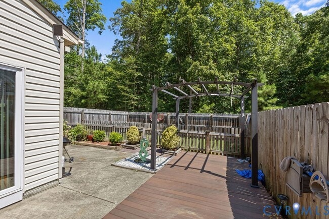 Building Photo - 3414 Avocado Dr